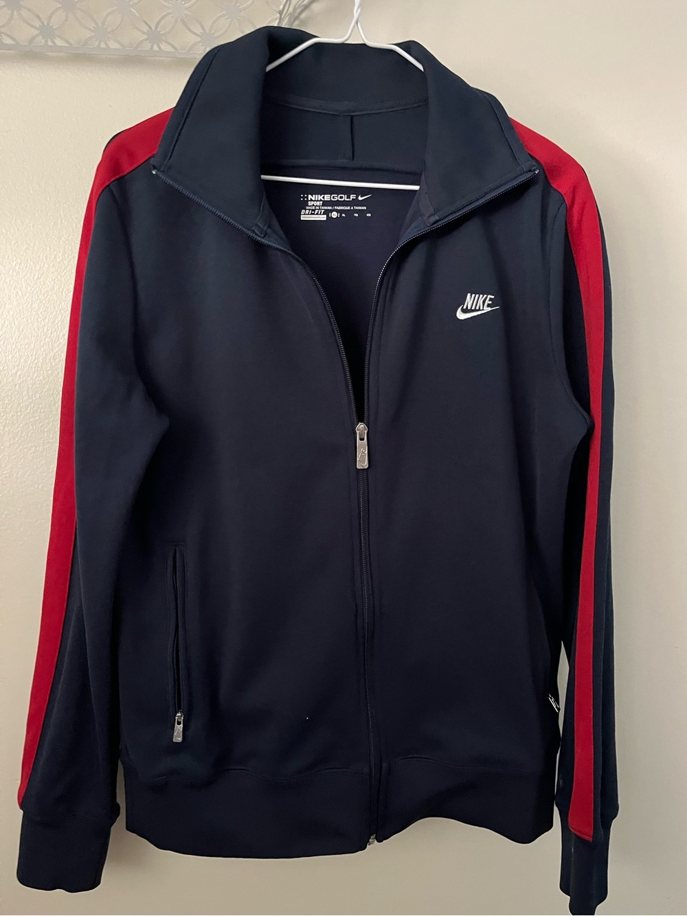Woman’s Nike Golf Jacket XL Navy